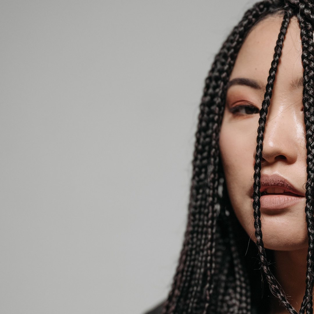 Short Knotless Braids vs Box Braids: Key Differences You Should Know - short knotless braids